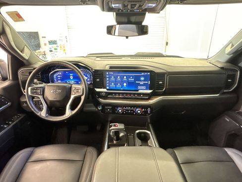 Used 2023 Chevrolet Silverado 1500 LT Trail Boss w/ LT Trail Boss Premium Package image 15