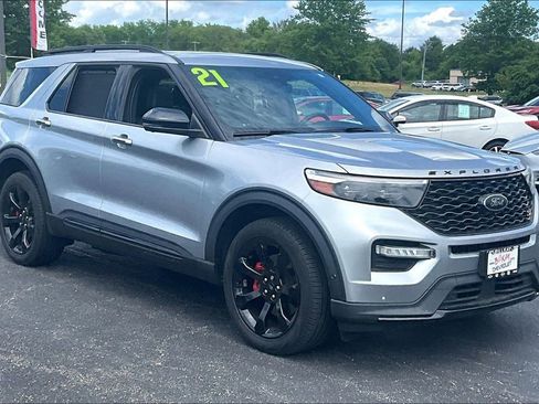 Used 2021 Ford Explorer ST w/ ST Street Pack AWD/4WD image 3