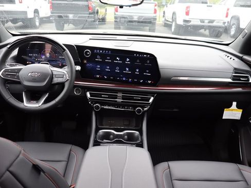 New 2026 Chevrolet Traverse Z71 w/ Enhanced Driving Package AWD/4WD image 24