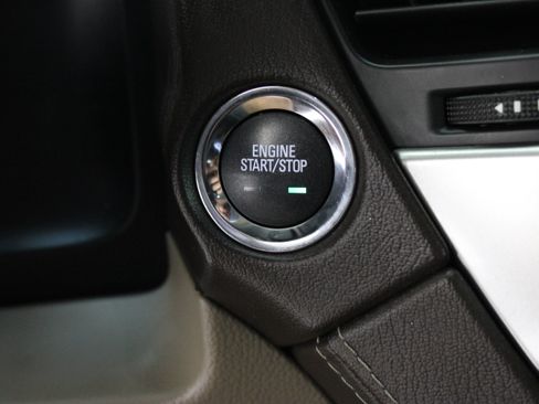 Used 2015 Chevrolet Tahoe LTZ RWD image 18