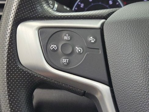 Used 2023 GMC Acadia SLE image 30