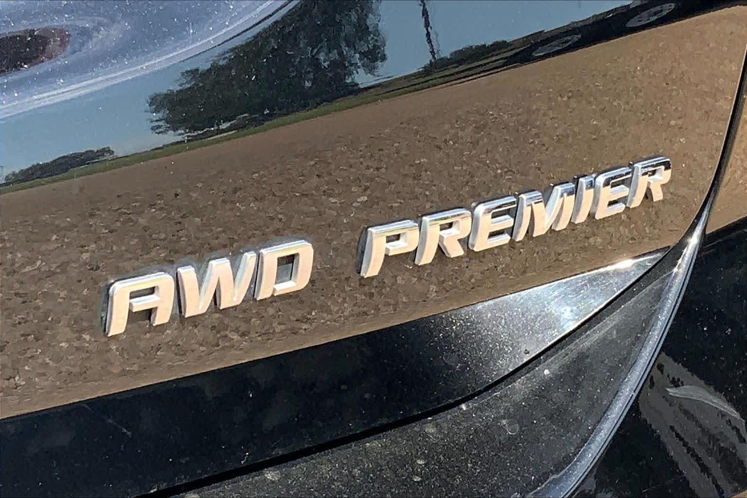 Used 2019 Chevrolet Equinox Premier AWD/4WD image 9