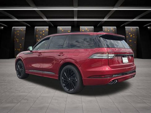New 2026 Lincoln Aviator Reserve w/ Luxury Package RWD image 3