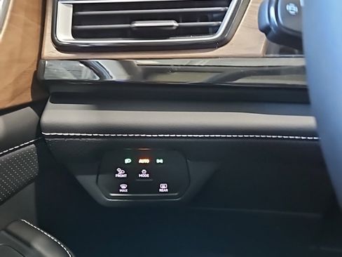 New 2026 Volkswagen Atlas SE image 37