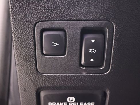 Certified 2019 Ford F450 Platinum w/ Platinum Ultimate Package AWD/4WD image 31