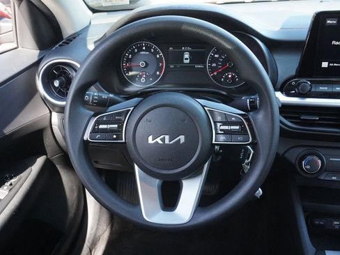 Used 2022 Kia Forte LXS image 32