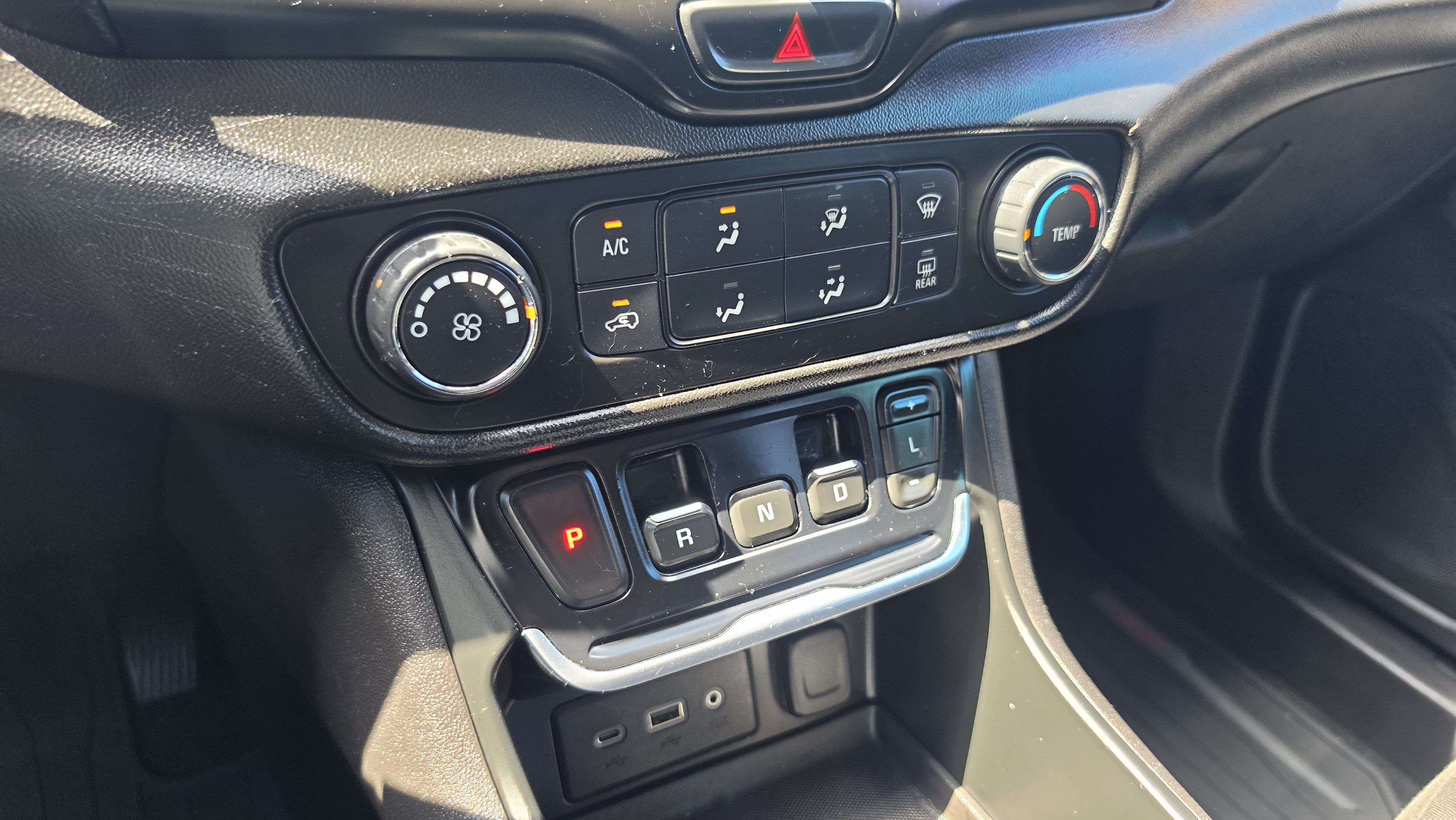Used 2018 GMC Terrain SLE FWD image 35