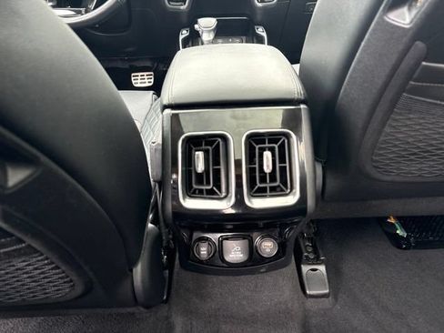 Used 2023 Kia Sorento SX Prestige AWD/4WD image 26