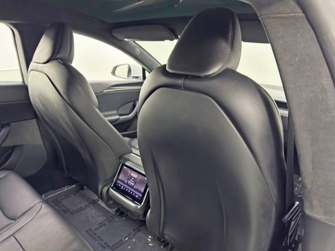 Used 2021 Tesla Model S Plaid image 40