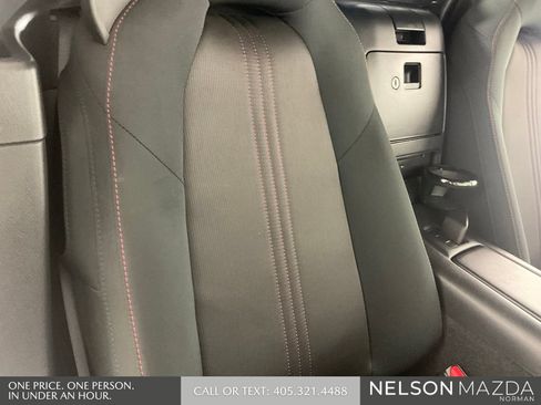 Used 2018 MAZDA MX-5 Miata Club RWD image 20