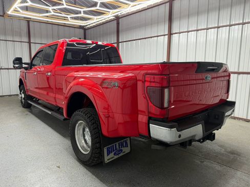 Used 2021 Ford F350 Lariat w/ Lariat Ultimate Package AWD/4WD image 4