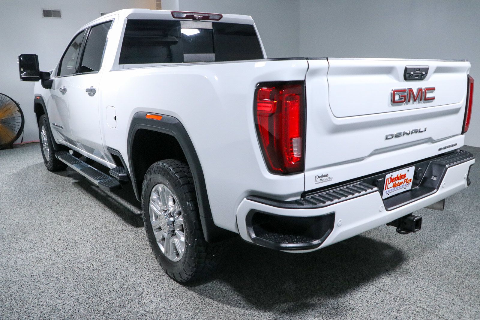Used 2021 GMC Sierra 2500 Denali w/ Denali Ultimate Package AWD/4WD image 9