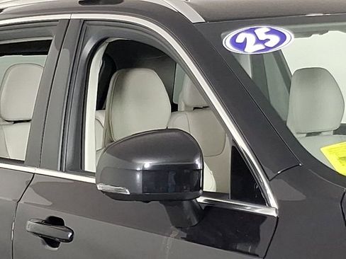 Used 2025 Volvo XC90 B6 Plus w/ Protection Package Premier AWD/4WD image 8