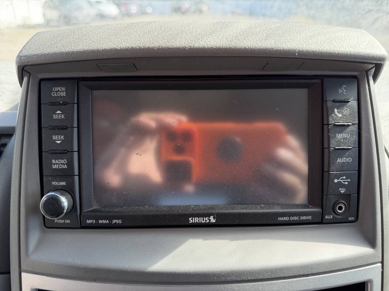 Used 2009 Chrysler Town & Country Touring FWD image 32