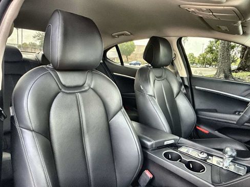 Used 2023 Genesis G70 2.0T RWD image 27