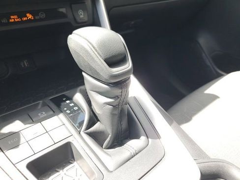 Used 2025 Toyota RAV4 XLE image 24