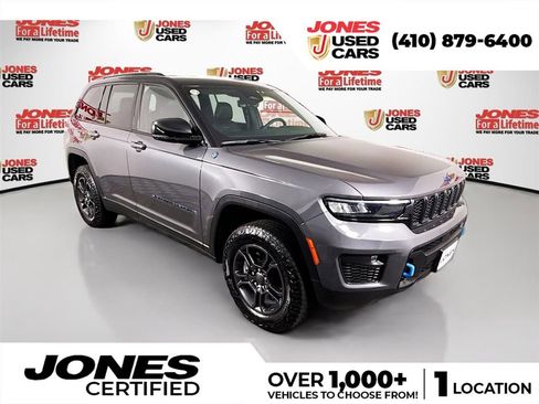 Used 2024 Jeep Grand Cherokee Trailhawk w/ Luxury Tech Group III image 1
