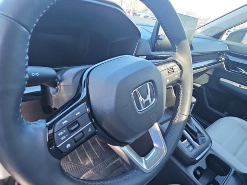 Used 2025 Honda CR-V EX-L image 5