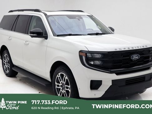Used 2025 Ford Expedition Active image 1