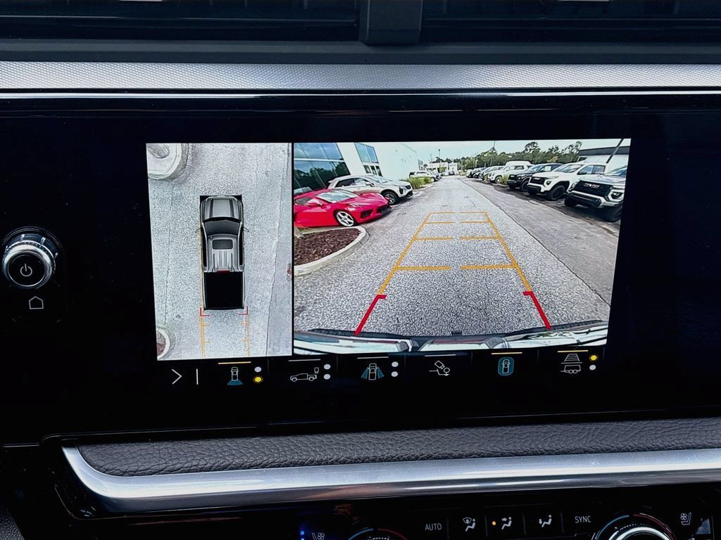 Used 2023 GMC Sierra 1500 Denali w/ Technology Package AWD/4WD image 14