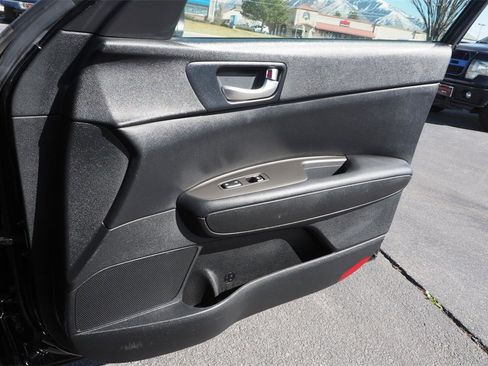 Used 2020 Kia Optima S image 23