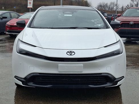 New 2026 Toyota Prius AWD image 2