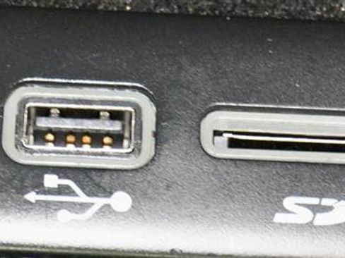 Used 2016 Chrysler 300 S image 28