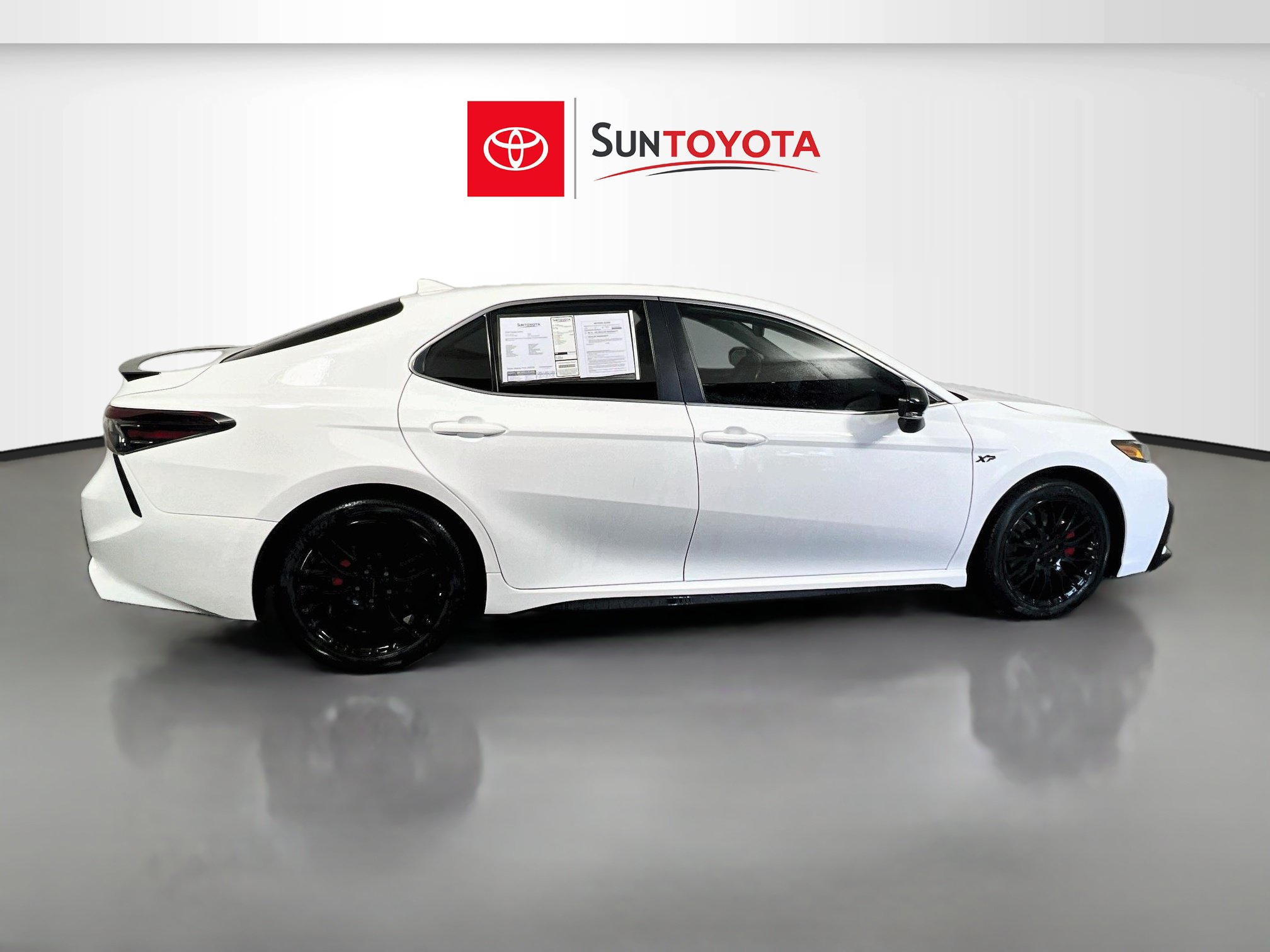 Used 2024 Toyota Camry SE w/ Convenience Package FWD image 2