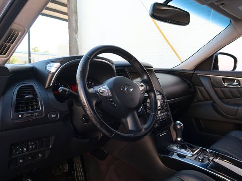 Used 2010 INFINITI FX35 2WD w/ Navigation Pkg image 29