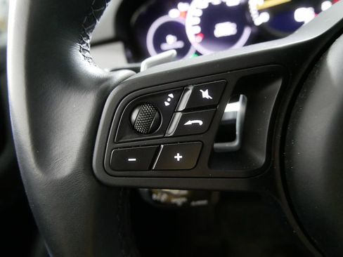 Used 2022 Porsche Cayenne Turbo GT image 22