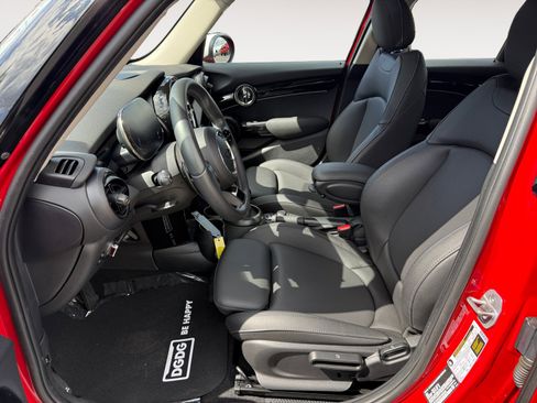 Used 2024 MINI Cooper S FWD image 10
