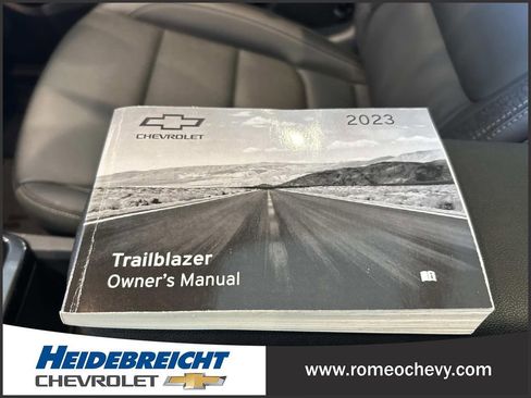 Used 2023 Chevrolet TrailBlazer ACTIV w/ Sun and Liftgate Package image 27