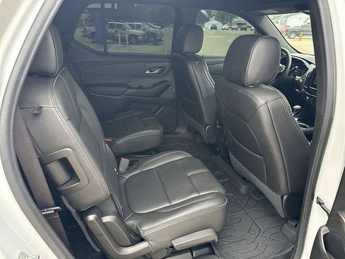 Used 2023 Chevrolet Traverse RS w/ LPO, Floor Liner Package AWD/4WD image 57