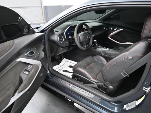 Used 2021 Chevrolet Camaro ZL1 w/ LPO, ZL1 Protection Package RWD image 12