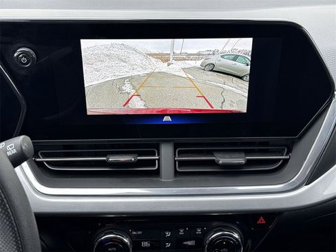 Used 2024 Chevrolet Trax LT image 23