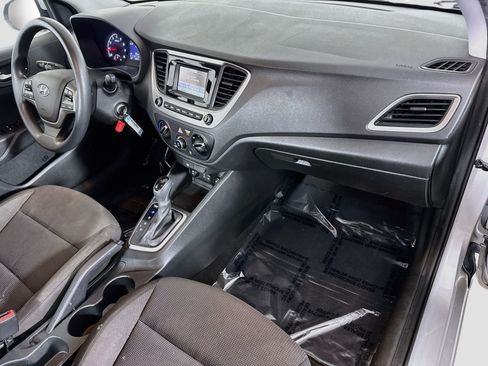 Used 2019 Hyundai Accent SE FWD image 29