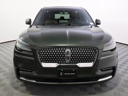 Used 2023 Lincoln Aviator Reserve w/ Elements Package Plus AWD/4WD image 7
