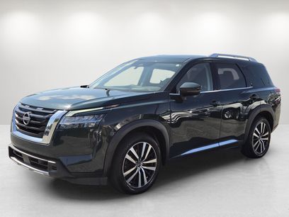Used 2023 Nissan Pathfinder Platinum