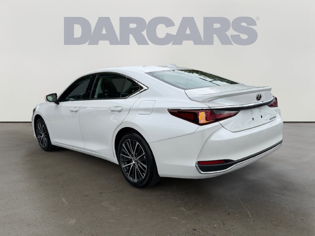Certified 2025 Lexus ES 300h w/ Premium Package FWD image 4