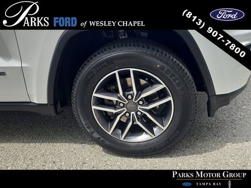 Used 2019 Jeep Grand Cherokee Limited image 32