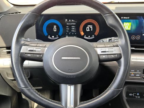 Used 2024 Hyundai Kona SEL FWD image 20