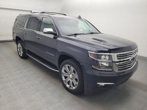 Used 2019 Chevrolet Suburban Premier AWD/4WD image 11