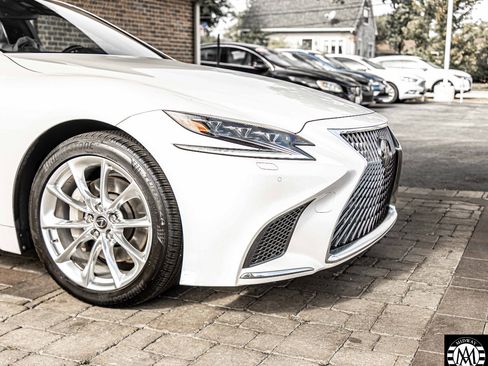 Used 2020 Lexus LS 500h AWD image 4