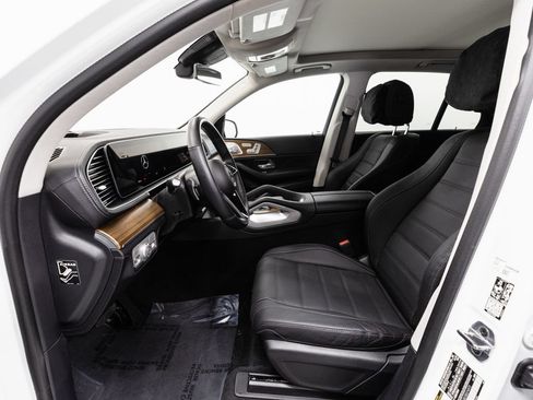 Used 2025 Mercedes-Benz GLE 450e 4MATIC image 8