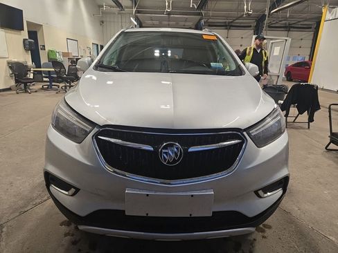 Used 2018 Buick Encore Preferred image 2