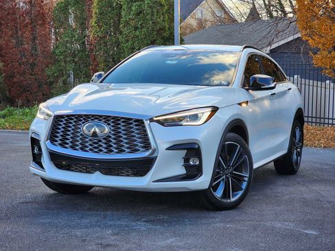 Certified 2025 INFINITI QX55 Luxe w/ Cargo Package image 3