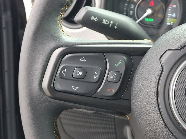 Used 2024 Jeep Wrangler Unlimited AWD/4WD image 7