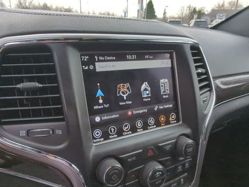 Used 2018 Jeep Grand Cherokee Overland image 9