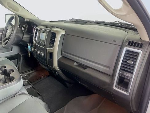 Used 2020 RAM 1500 Classic SLT RWD image 27