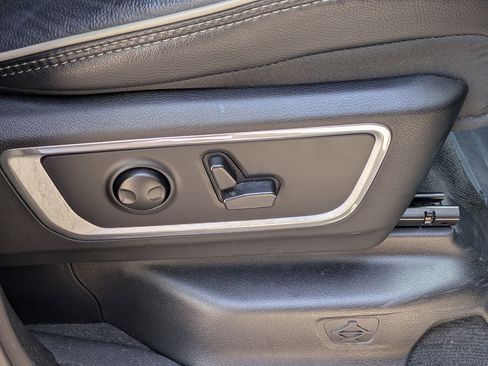 Used 2022 RAM 1500 Laramie w/ Sport Appearance Package image 39